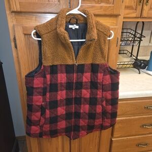 Maurices 0X buffalo plaid and Sherpa vest